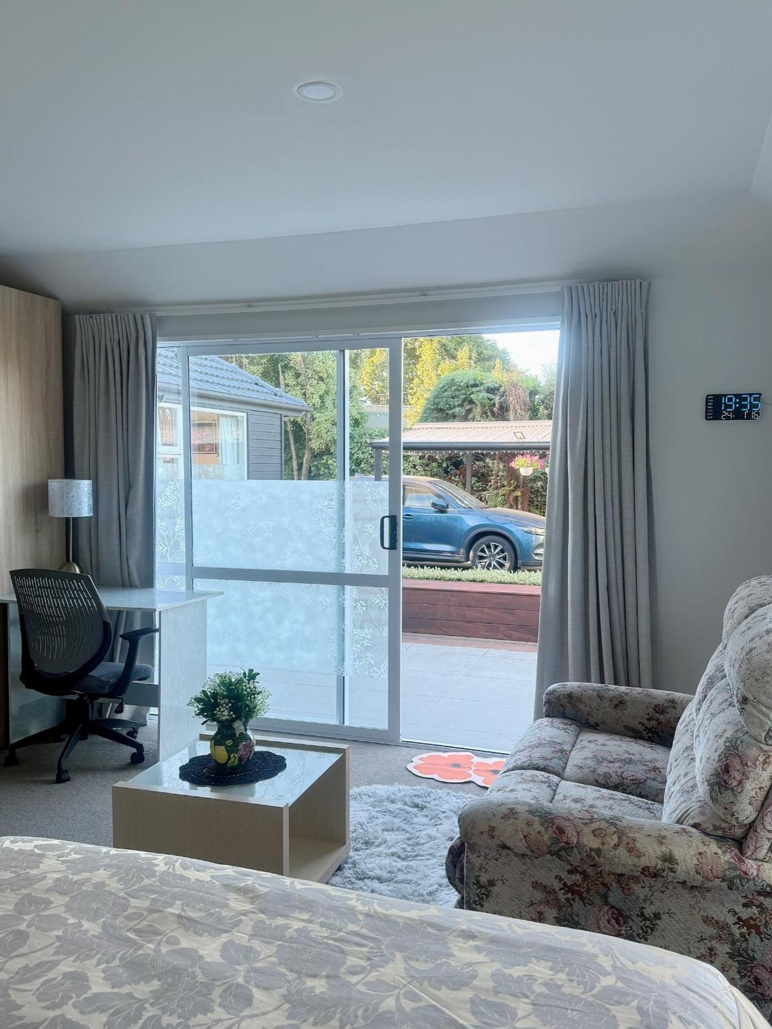 Cozy And Sunny Room Near City To Seapath كريستتشيرش المظهر الخارجي الصورة